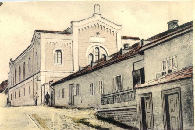 A vágújhelyi zsinagóga, hívőivel (Forrás: MZSL)
